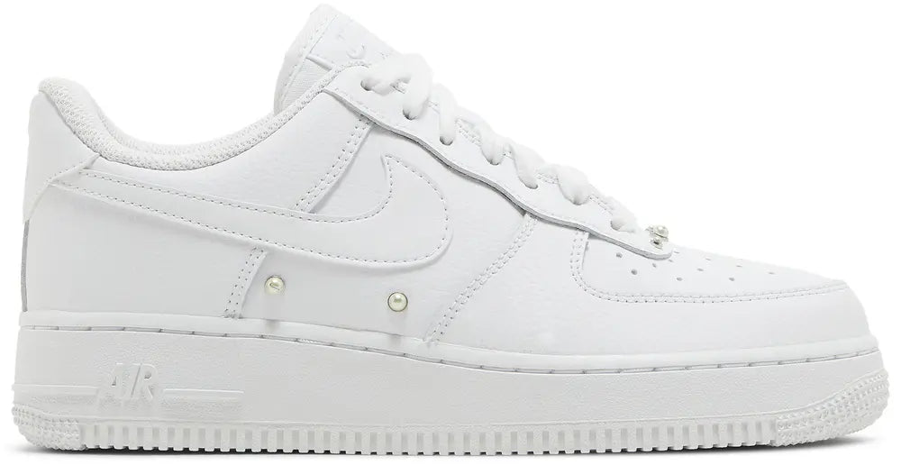 2022 Nike Wmns Air Force 1 Low '07 SE 'Pearl White'