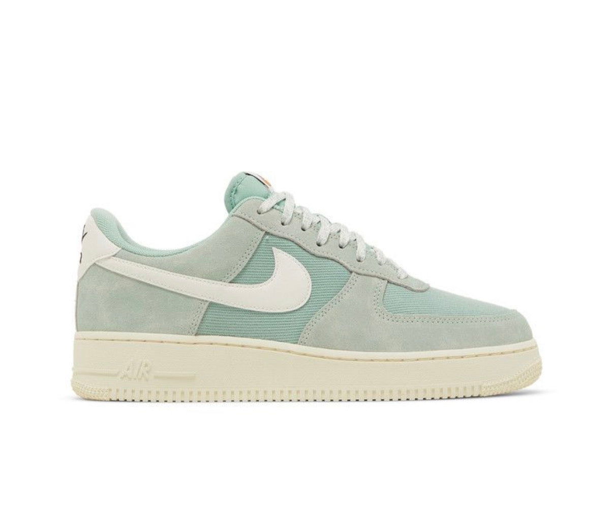 2022 Nike Air Force 1'07 LV8 'Certified Fresh - Enamel Green'